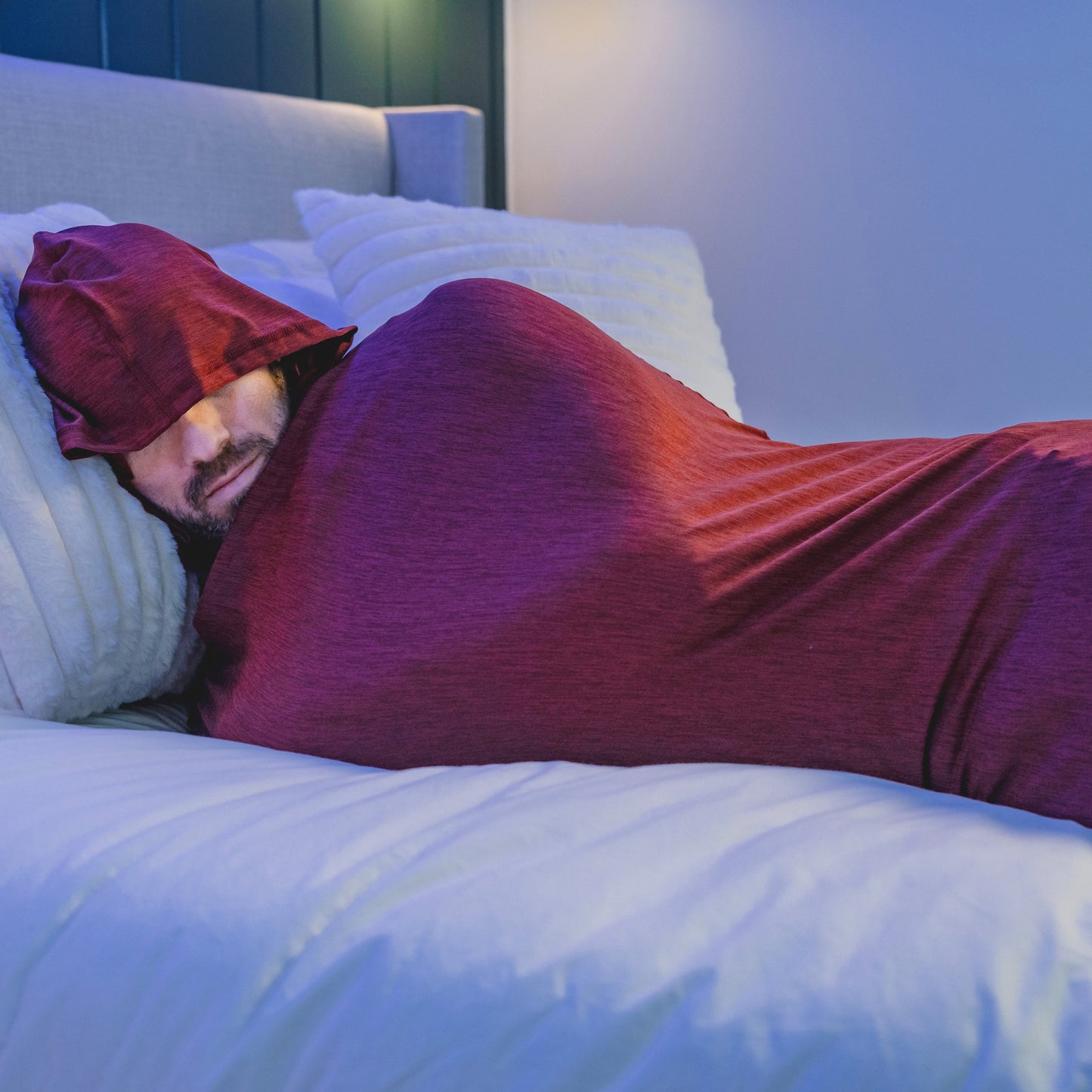 Hooded Sleep Nest